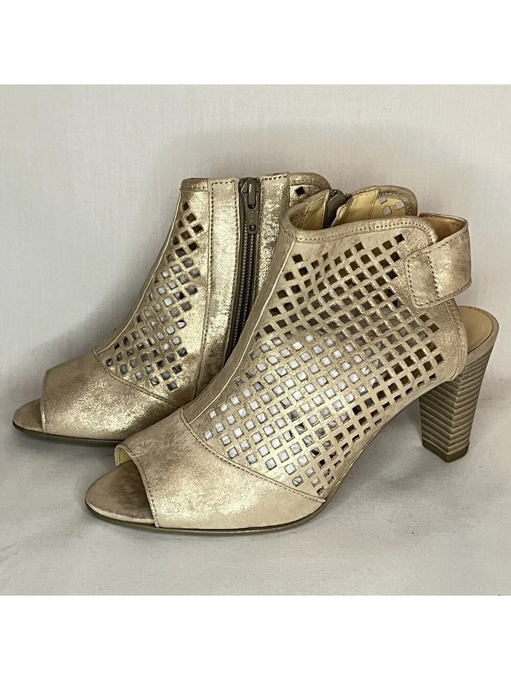 Gabor Metallic Tan Gold Open Toe Pierced Leather Pump US 6.5, UK 4